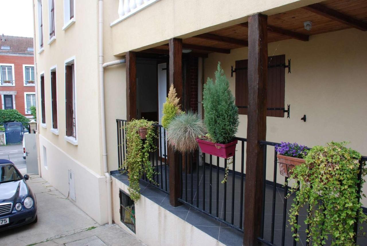 Appartamento Les Combles Rosny-sous-Bois Esterno foto